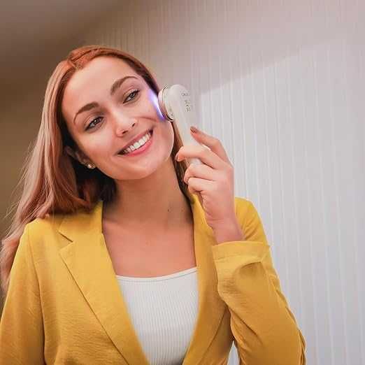 Устройство за масаж на лице Cecotec Bamba Facecare Lightsonic EMS