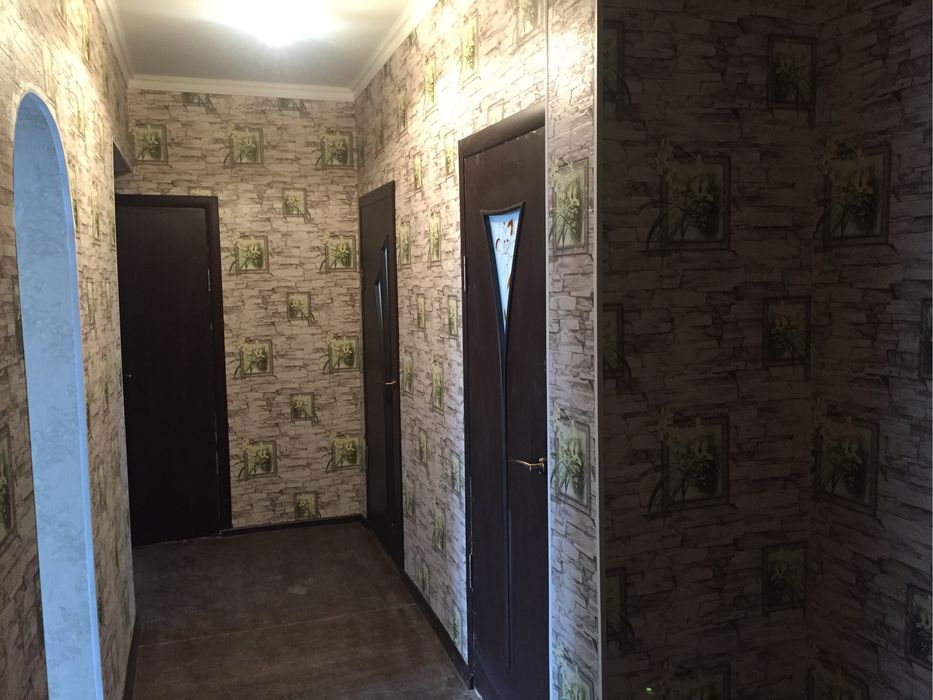 Продам квартиру 3 комнатную