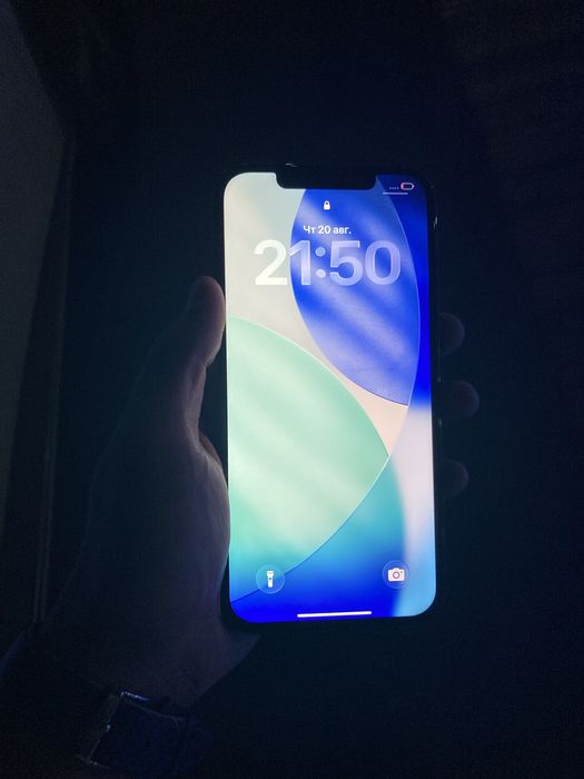IPhone SE, IPhone 12 Pro Max