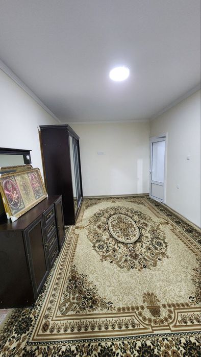 Yunsobod 10 kv 2/2/5/61 kv 2*3 balkon 2 ta meb tex bn qoladi srochniy