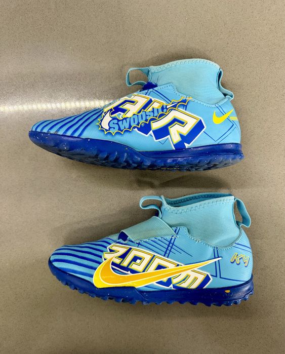 Детски футболни обувки Nike Kylian Mbappé - размер 33,5