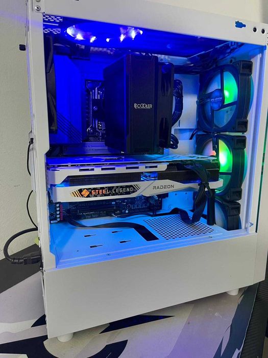 Vând un set excelent: Intel i7-12700kf cu rx7800xt  la preț avantajos!