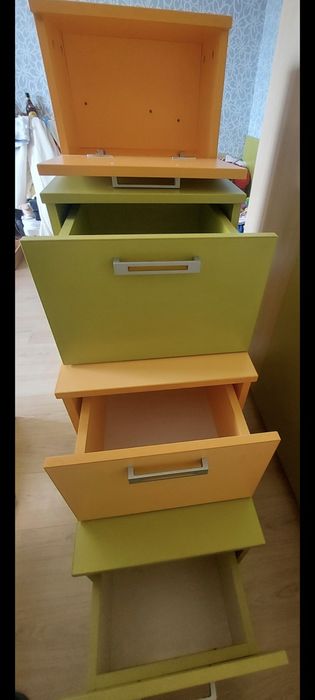 Стълбички-шкафчета