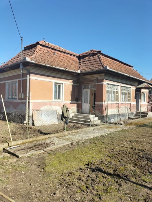 Teren 1278mp cu casa si anexa gospodareasca