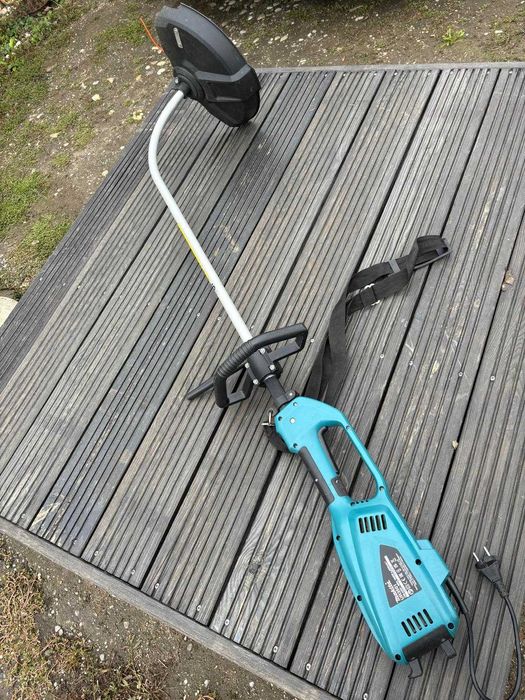 vand trimmer Makita UR3501