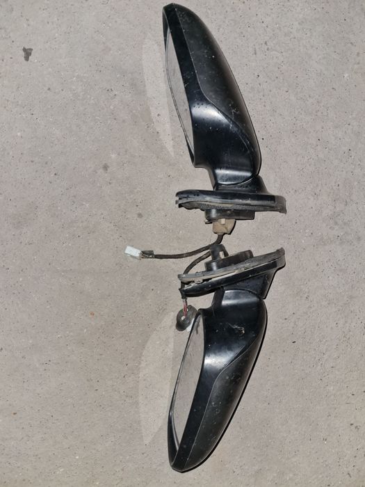 Vând  Oglinzi  Toyota Corolla