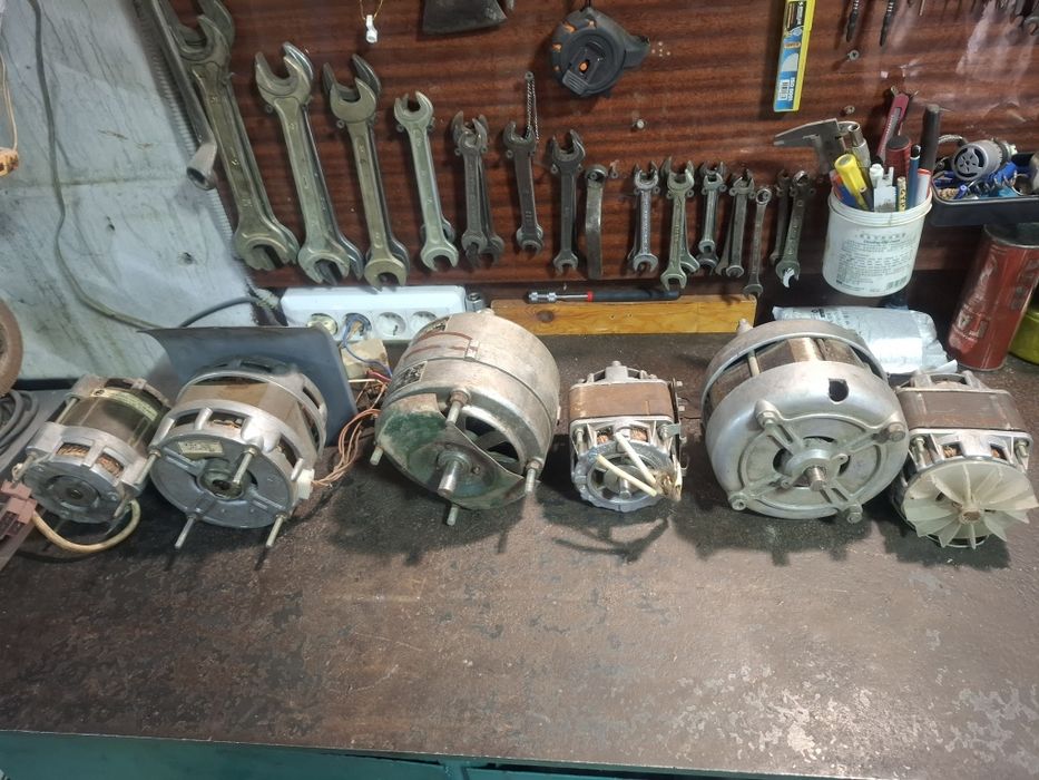 Продам эл двигателя.