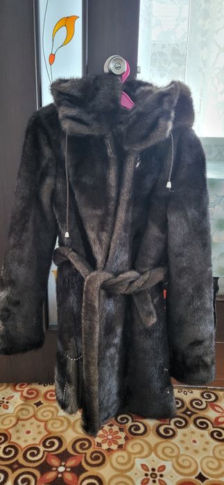 Продам норковую шубу
