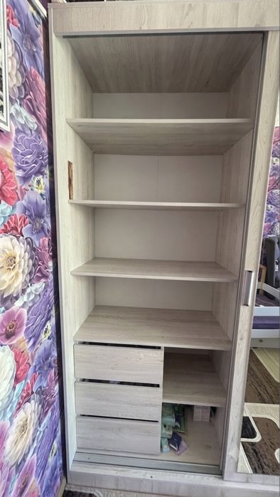 Продам шкаф купе