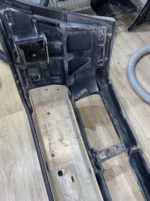 Передний бампер  бмв bmw е34 состоянии