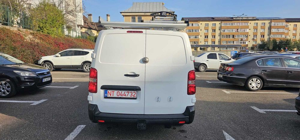 Peugeot Expert L3H1 2.0HDI Rate