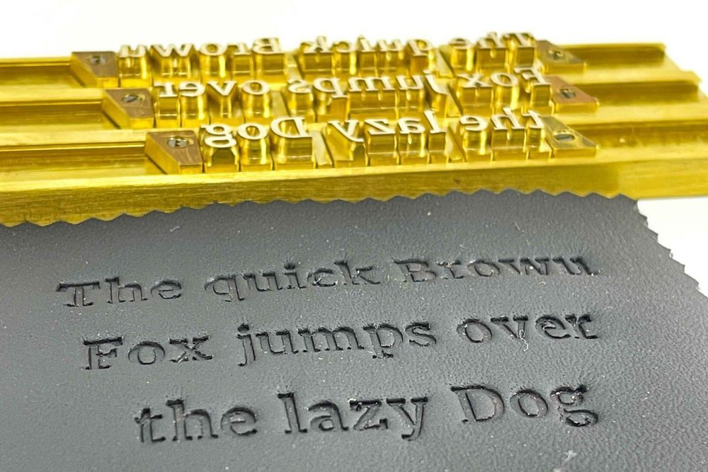 Буквы из латуни для тиснения