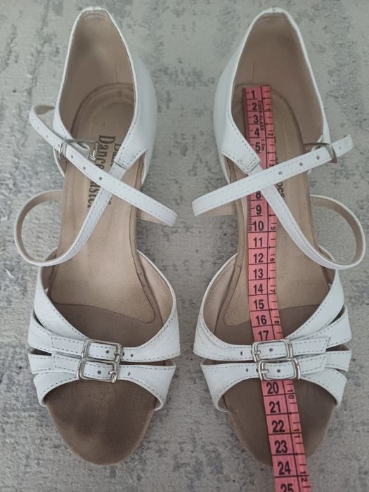 туфли бальные белые