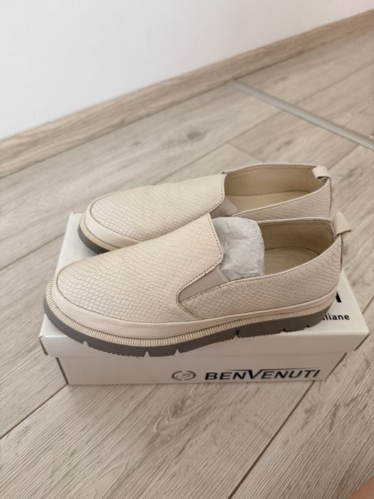 Mocasini noi piele