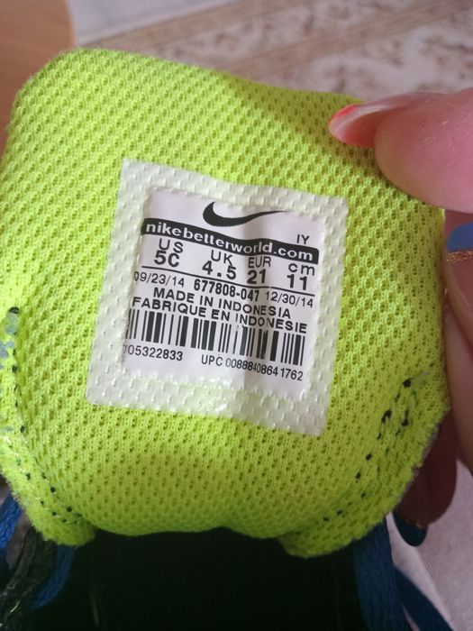 Продам детские  полуботинки кроссы