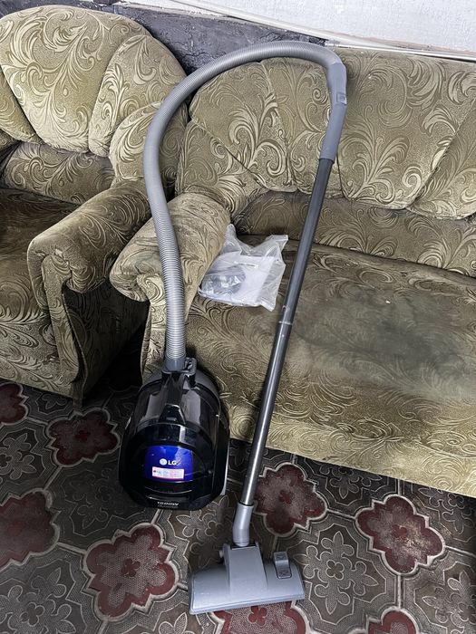 Продам пылесос в отличном состояние