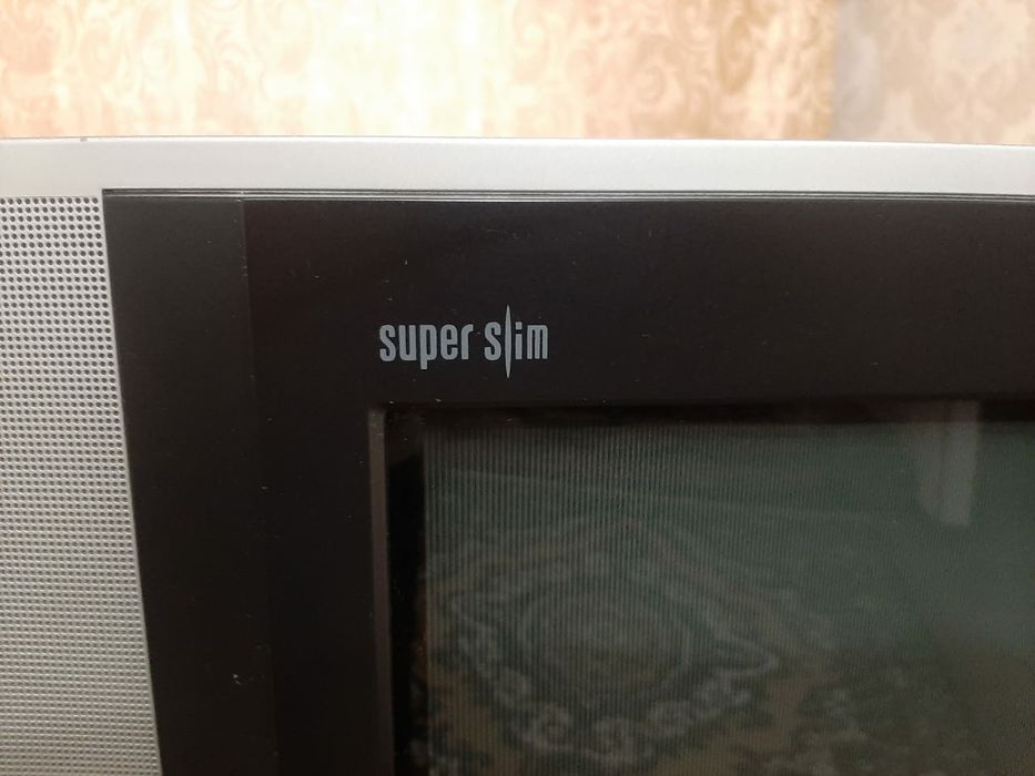 Телевизор LG 72 диагональ