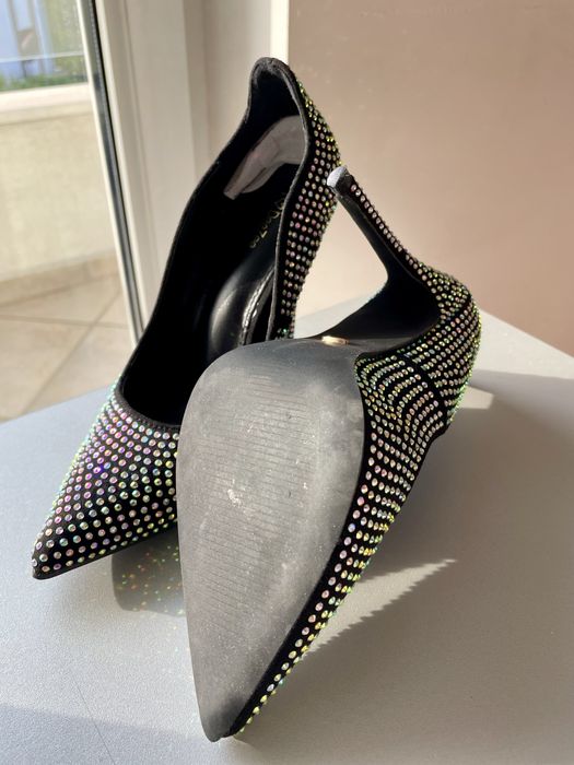 Висок ток с камъни, блестящи обувки ЧИСТО НОВИ