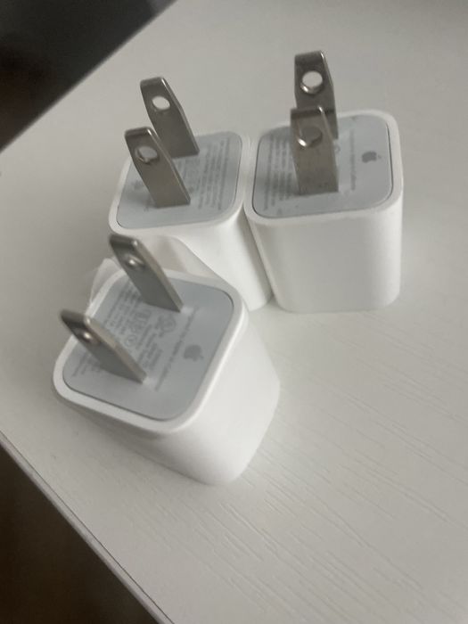 Оригинальные зарядные адапторы (apple model no: a1385)