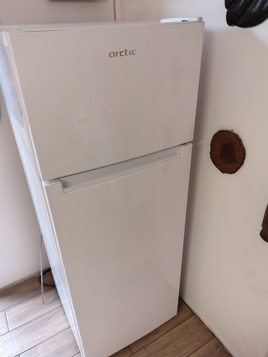 Vând Frigider ARCTIC