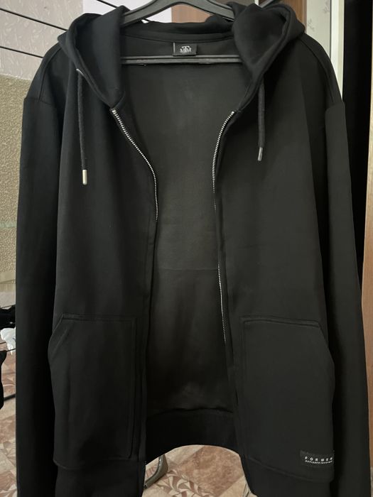 Продам Худи новый