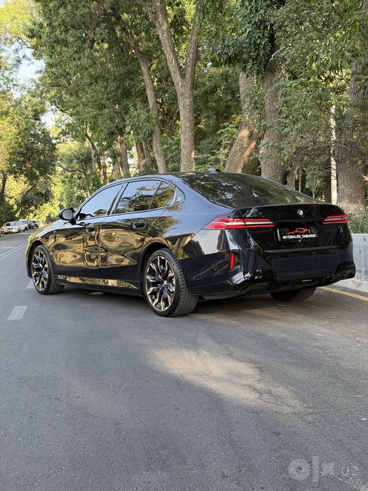 Bmw i5 40L