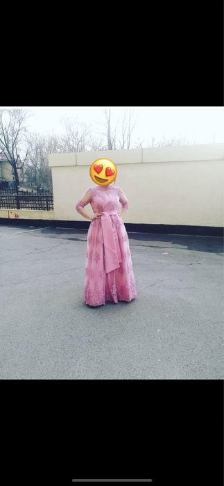 Вечерние платья