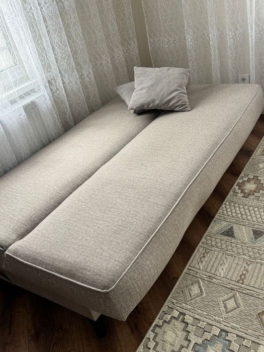 Продам диван срочно