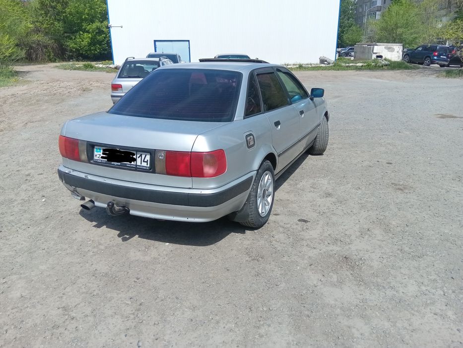 Продам Ауди 80 б4