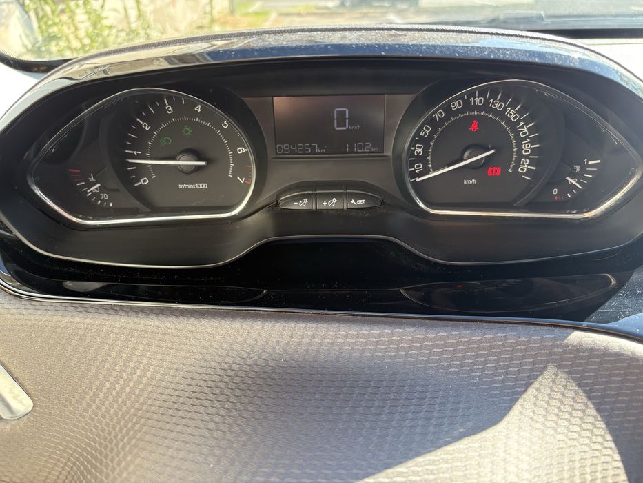 Peugeot 2008 benzina