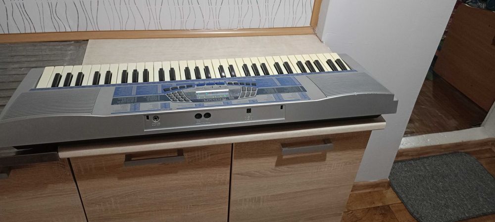 Децки клавир със зарядно