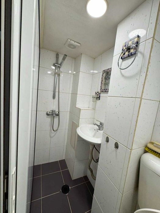 Продава се Двустаен апартамент в Велико Търново, Център - 50 кв.м за 1460 €/кв.м - Снимка #9