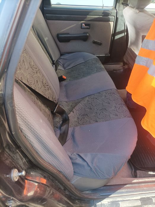 Продам крепкую Ауди Щука