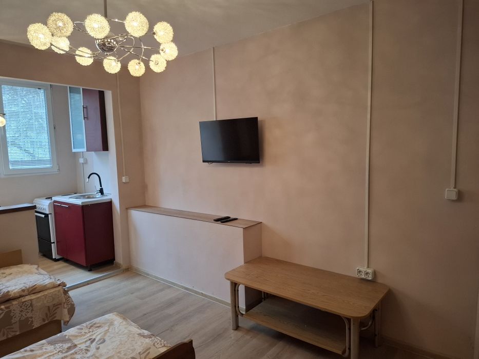 Самостоятелен апартамент,нощувки за 3-4-ма работници Надежда 2