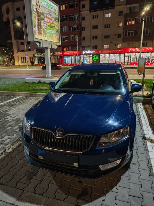Vând Skoda Octavia 3