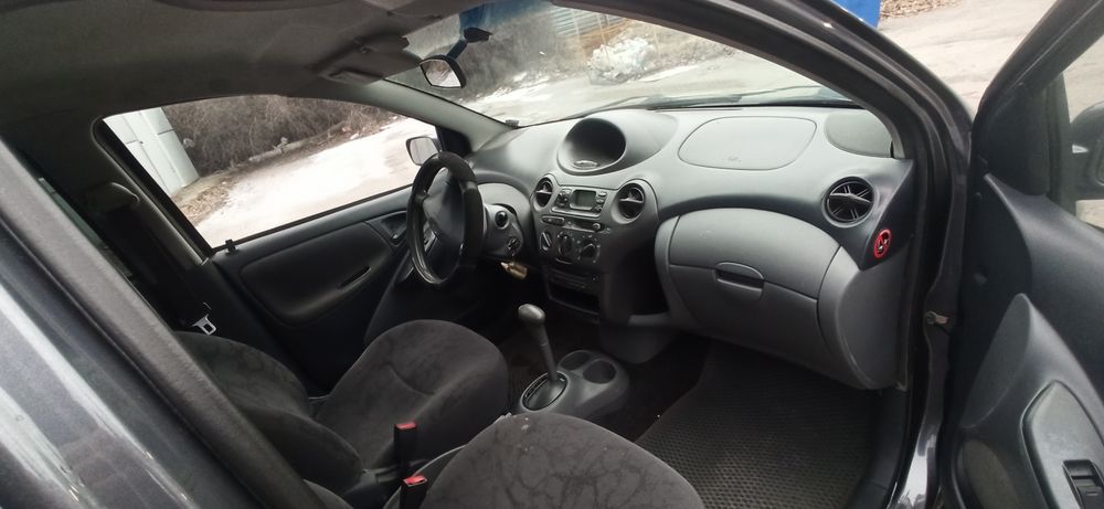 Тойота Ярис автомат