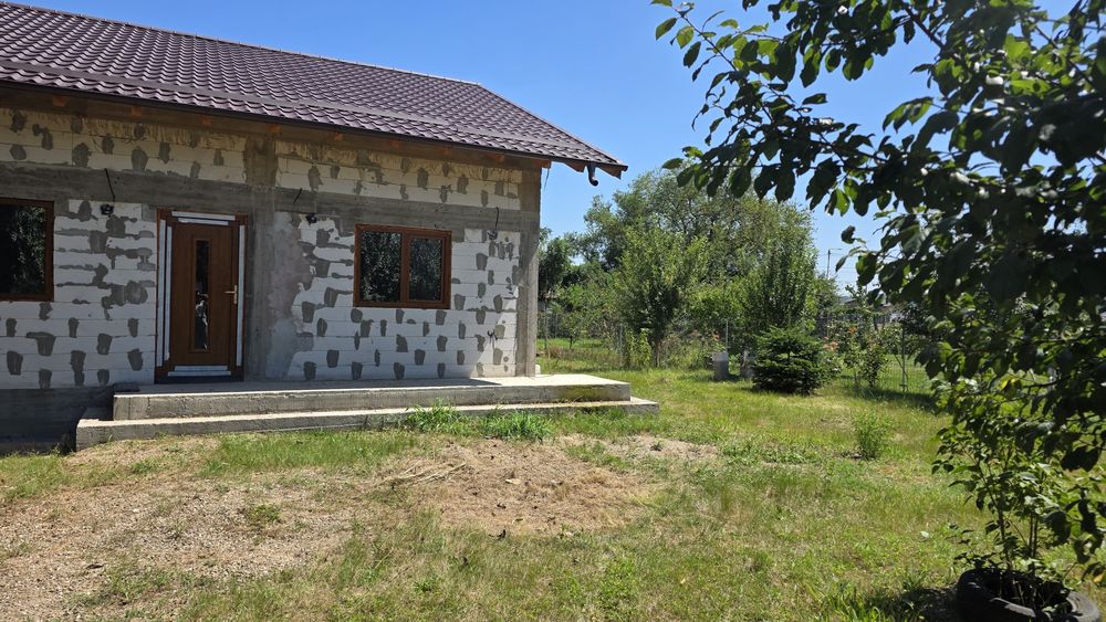 CASĂ NOUĂ P+M | 161,8 MP | Teren 1.000 MP | PODENII NOI, PRAHOVA
