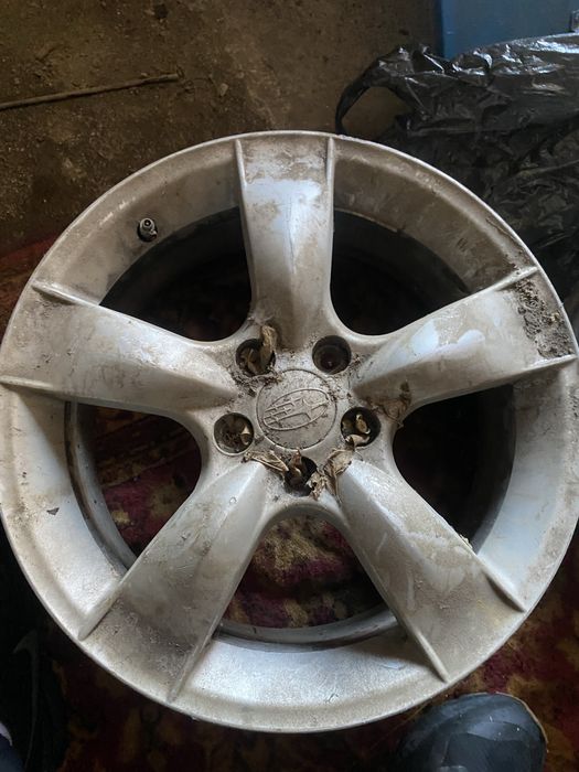 Продам диски субару оригинал r16