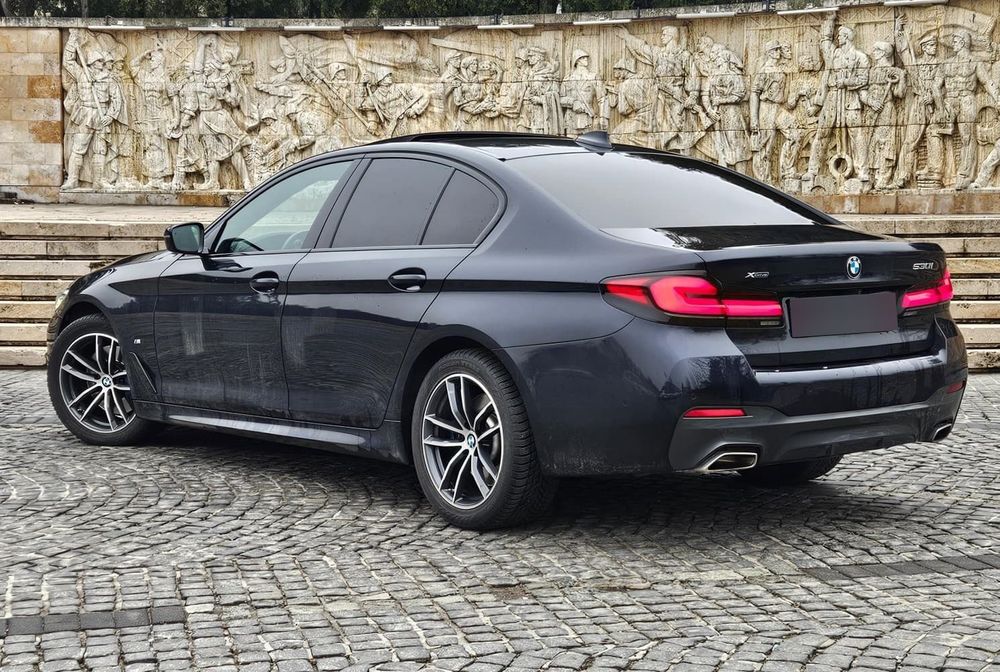 BMW Seria 5 2021 — imagine 4