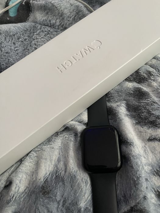 PS5 и Apple Watch Series 8