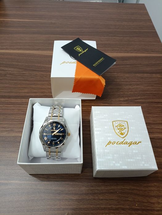 Деловые мужские часы новые в коробке! Водонепроницаемые.