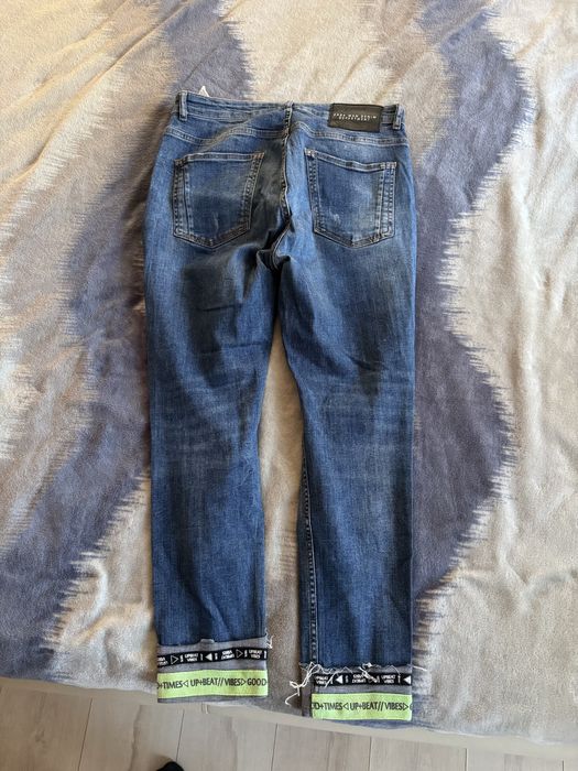 Мъжки дънки ZARA не WIKIKI Reserved