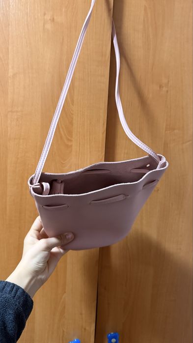 Продам сумку розовую б/у