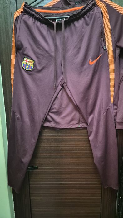 ОРИГИНАЛЕН Екип Nike Barcelona