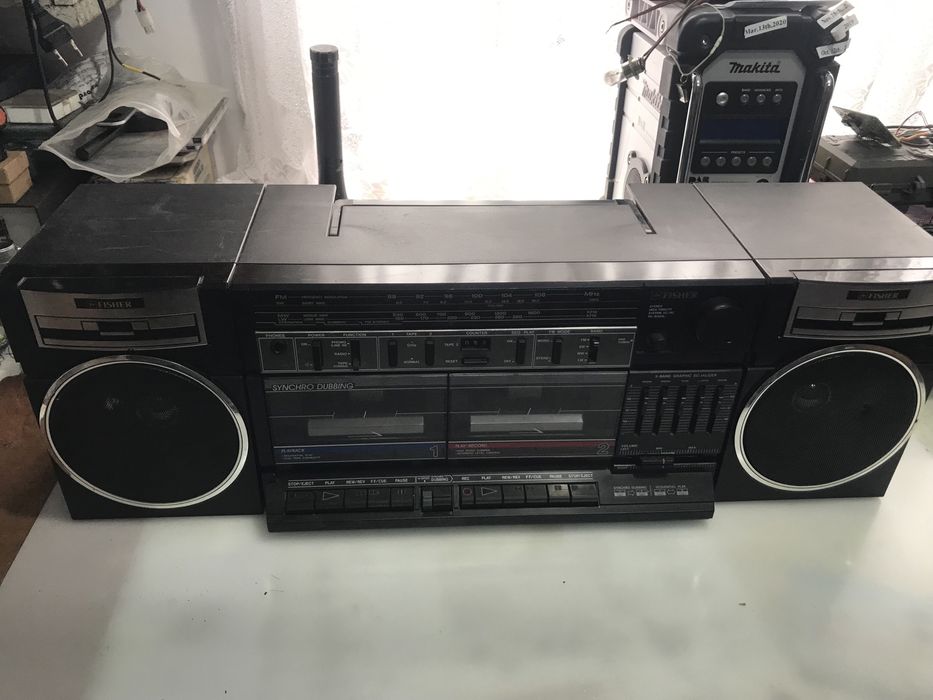 Vând radiocasetofoane de colecție