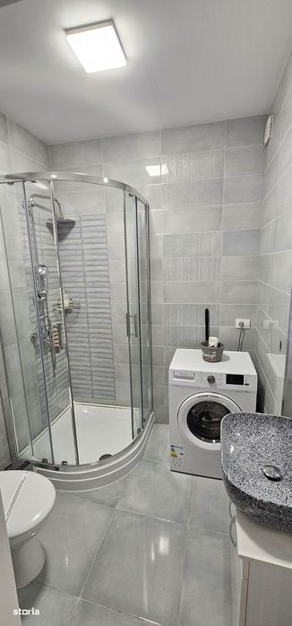 Apartament de vanzare cu terasă și beci, gata de utilizare