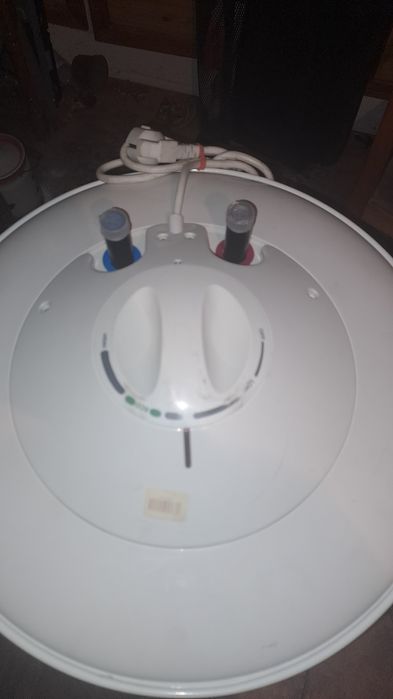 Водонагреватель накопительный Electrolux EWH 100 Quantum Pro