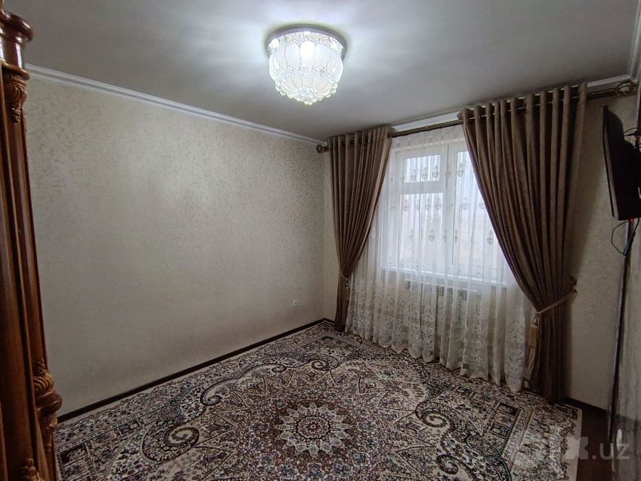 Продаётся 3 комтаня квартира