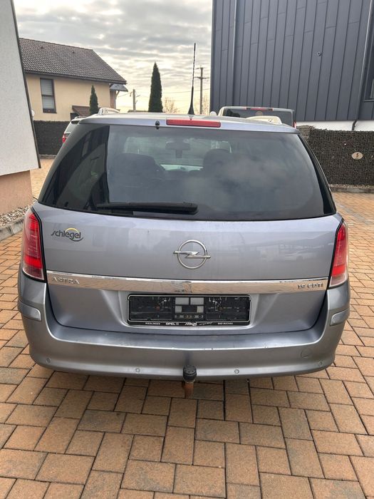 Opel astra kombi , 1.9 diesel an:2005