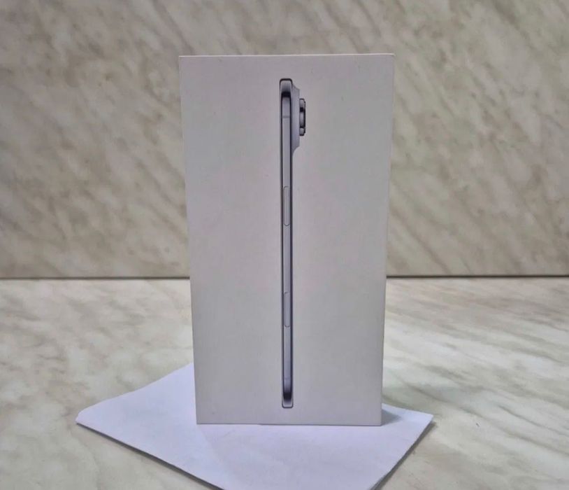 iPhone 17 Air light gold